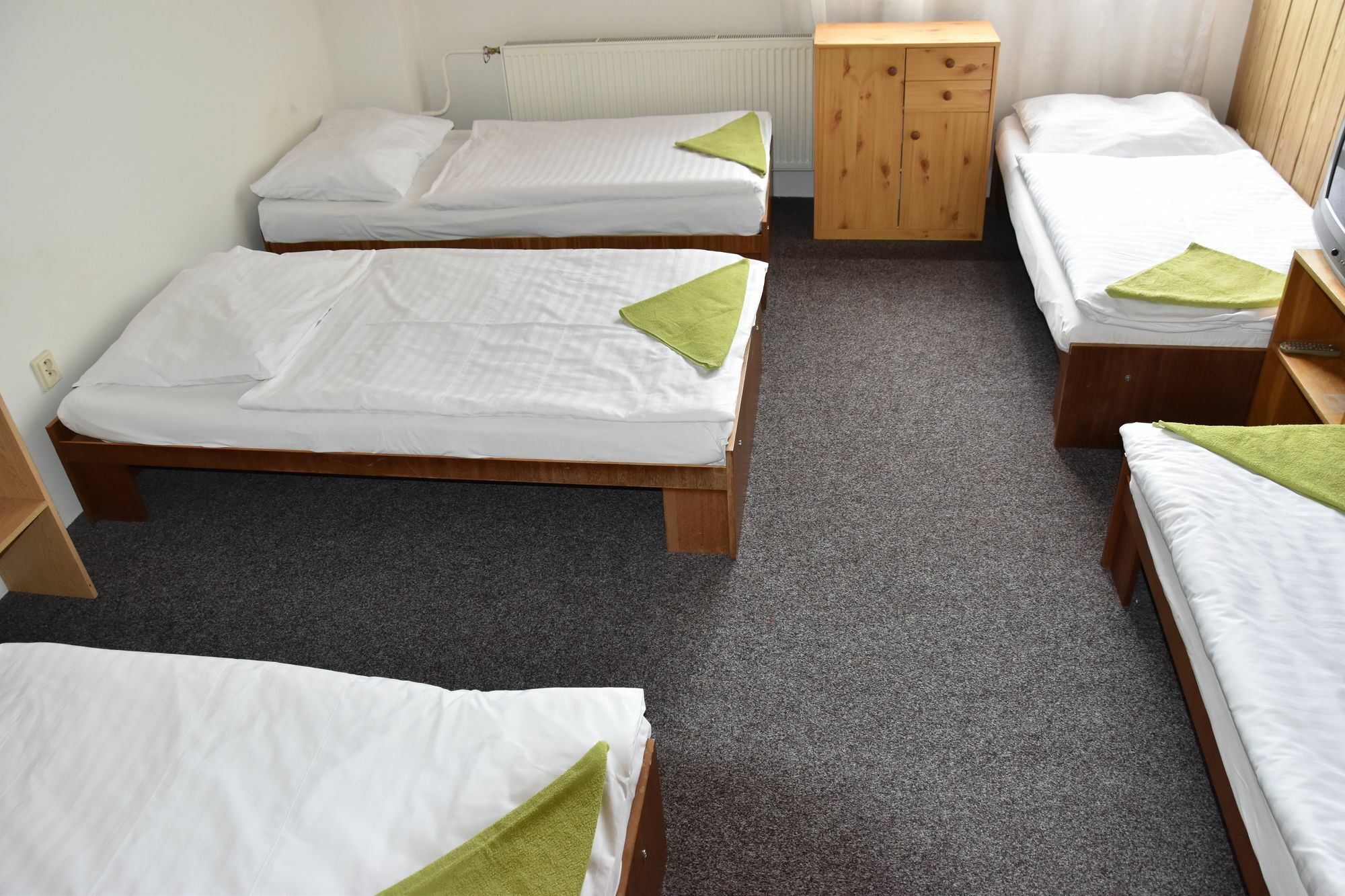 Alexander Hotel 2*